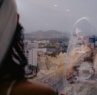Reflejo de novia en espejo - Mejor fotógrafo de bodas en Guadalajara, México