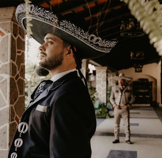 Como es el arreglo del novio - Mejor fotógrafo de bodas en Guadalajara, México