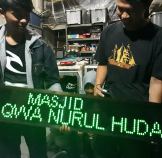 Running teks buat masjid