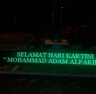 buat running teks buat display informasi