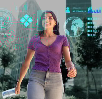 mulher andando cercada por tecnologia