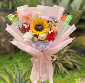 Buket bunga, buket uang 5000, buket snack, buket satin, dan buket wisuda dari toko buket terdekat harga murah terjangkau