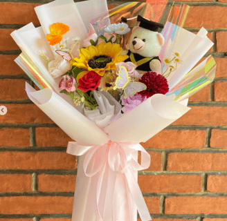 Buket bunga, buket uang 5000, buket snack, buket satin, dan buket wisuda dari toko buket terdekat harga murah terjangkau