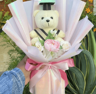 Buket bunga, buket uang 5000, buket snack, buket satin, dan buket wisuda dari toko buket terdekat harga murah terjangkau