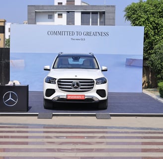 Mercedes-Benz Society Display