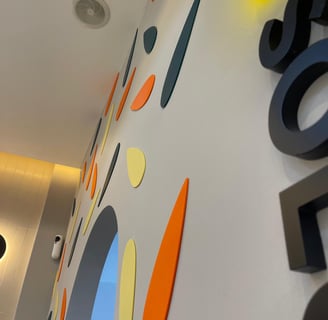 Proyecto pesonalizado decoración 3D para negocios sin perforar la pared