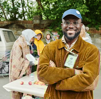 A volunteer helping a nonprofit fulfill their mission and support their cause of helping the homeles