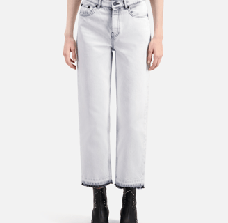 Travel Friendly Jeans