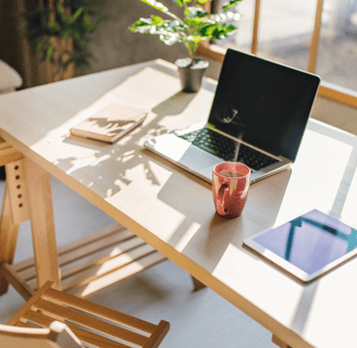 EntrepreneurNook - LED desk lamp
