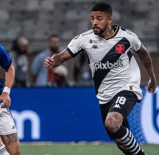 paulinho em campo