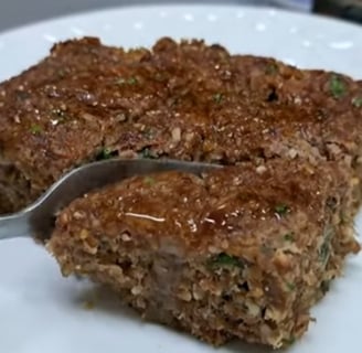 Quibe de forno rápido e fácil com carne, trigo e temperos
