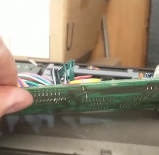 DX9 to DX7 Lifting Board for Battery Terminal Access