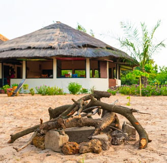 Tamba Kuruba Eco-Lodge, een milieuvriendelijk toevluchtsoord genesteld in een serene natuurlijke omg