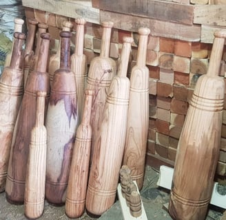 A bunch of mudgars lying at a factory.