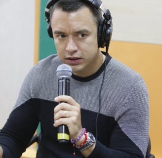 Show mediático: Noboa y su intento desesperado por salvar su imagen en la radio