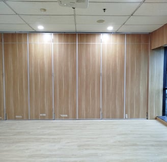 partisi lipat geser