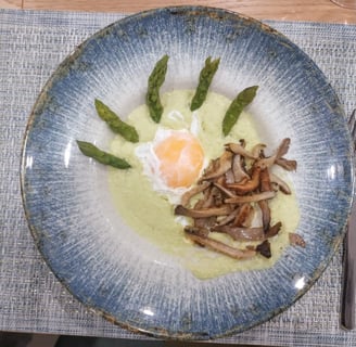 Préparation d'entrée de saison dans l'atelier de cuisine