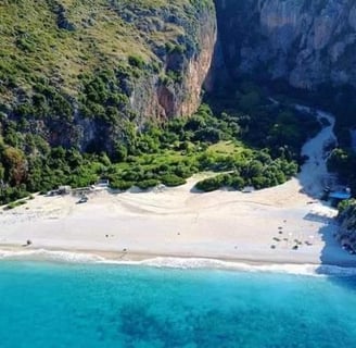 albania travel tour guide agency trips day beach summer vacation hotel culture