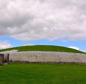 Newgrange in Ireland – prehistoric passage tomb and UNESCO World Heritage Site in County Meath