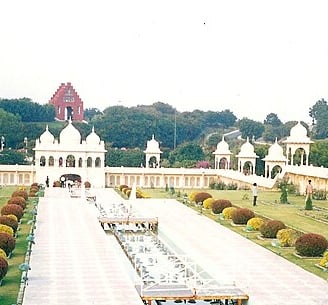 Ramoji studio - Hyderabad to Bangalore tour package