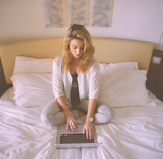Que negocio emprender con poco dinero en internet.