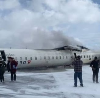 a plane that has been burned by a fire