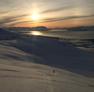 Lyngen Alps pendant les journées polaires