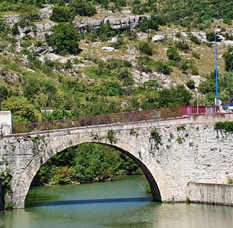 De la Mairie à votre domicile, PC07 couvre tous vos besoins informatiques sur Le Pouzin et