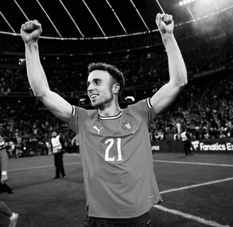 diogo jota image tribute after passing away due to tyre blowout