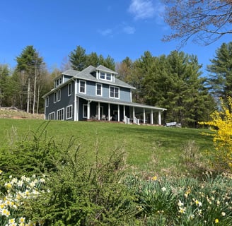 Catskills vacation home for large group of family, friends, reunions, hiking, swim.