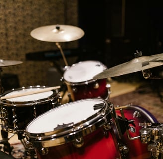 Studio drums in the recording studio