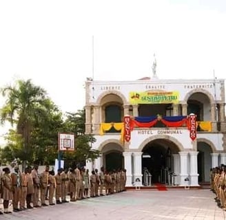 Photo des scouts à l'hotel Communal de Jacmel
