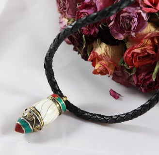 a necklace with a necklace on it