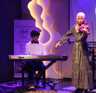 Murid Biola dan Piano dari Notasi Music Course Kursus Musik Privat di Kendal