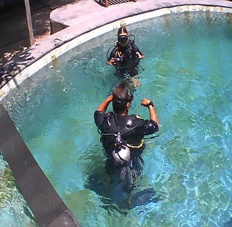 Arabic dive course session in Bali #OpenWaterArabic #DiveCourseBali