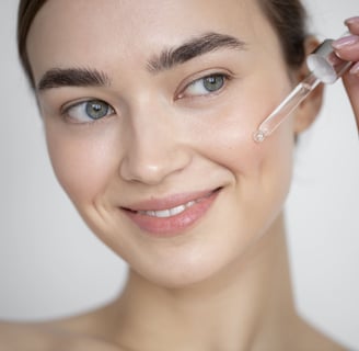 using vitamin c product. credit:freepik