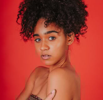 girl with curly hair