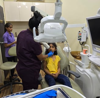 Child dentist at Wakad