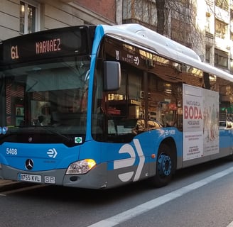 Autobuses Madrid 2024. Hola Madrid Room