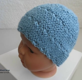 Bonnet bleu modele tricot bebe fait main