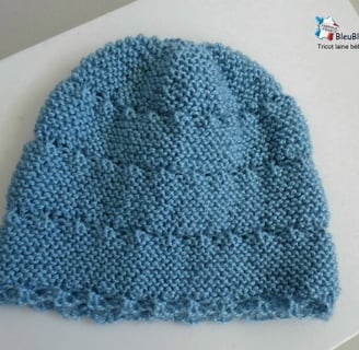 Bonnet et chaussons bleus laine fait main