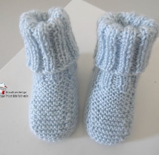 chaussons bleus layette bb tricotée main