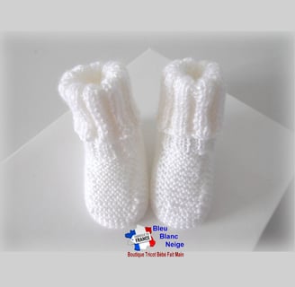 chaussons blanc lait layette bb tricotée main