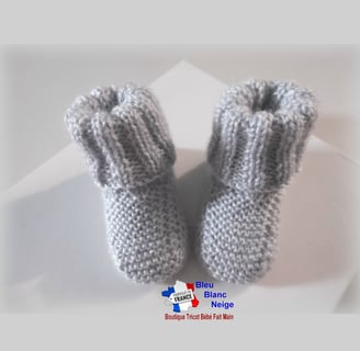 chaussons gris layette bb tricotée main