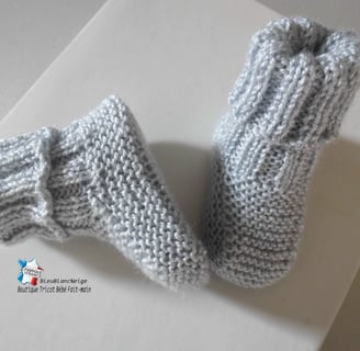 chaussons gris layette bb tricotée main