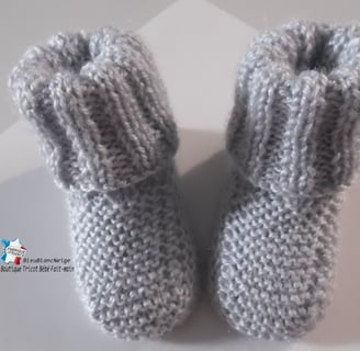 chaussons gris layette bb tricotée main
