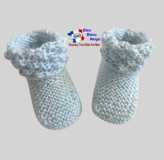 Chaussons bleu azur modele layette bb tricot bebe fait main bleublancneige