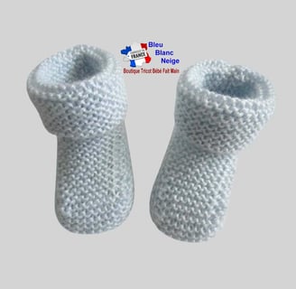 Chaussons bleus modele layette bb tricot bebe fait main