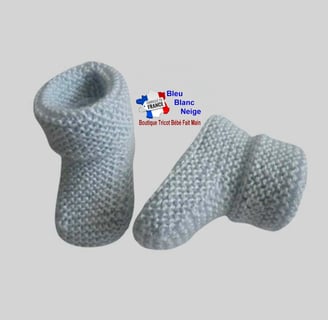 Chaussons bleus modele layette bb tricot bebe fait main