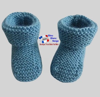 Chaussons bleus modele layette bb tricot bebe fait main